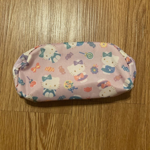 Hello Kitty Pencil Case - Picture 1 of 3